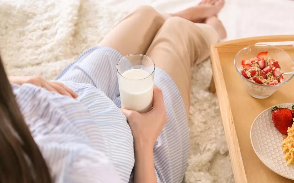 Có nên sử dụng sữa bầu trong thời kỳ mang thai?